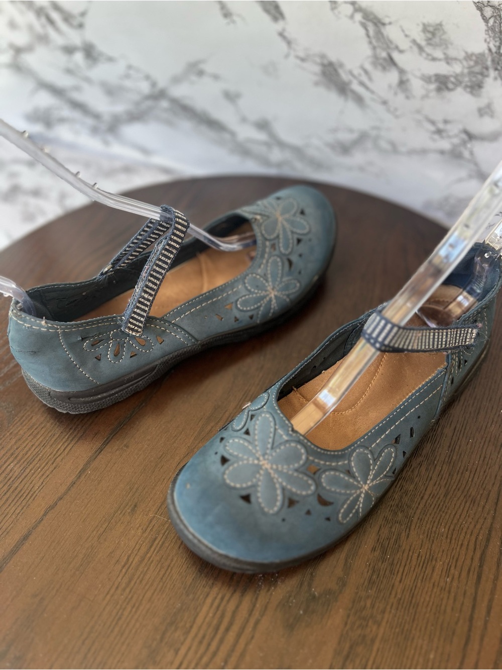 Earth Spirit Gelron 2000 Blue Mary Jane Floral Embroidered Lasercut Shoes 9 Y2K